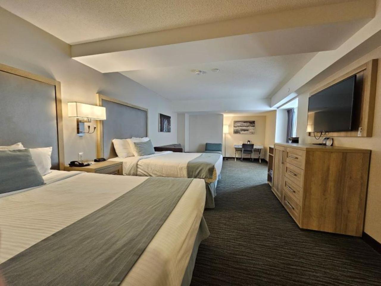 Vittoria Hotel & Suites Niagara Falls Exterior photo