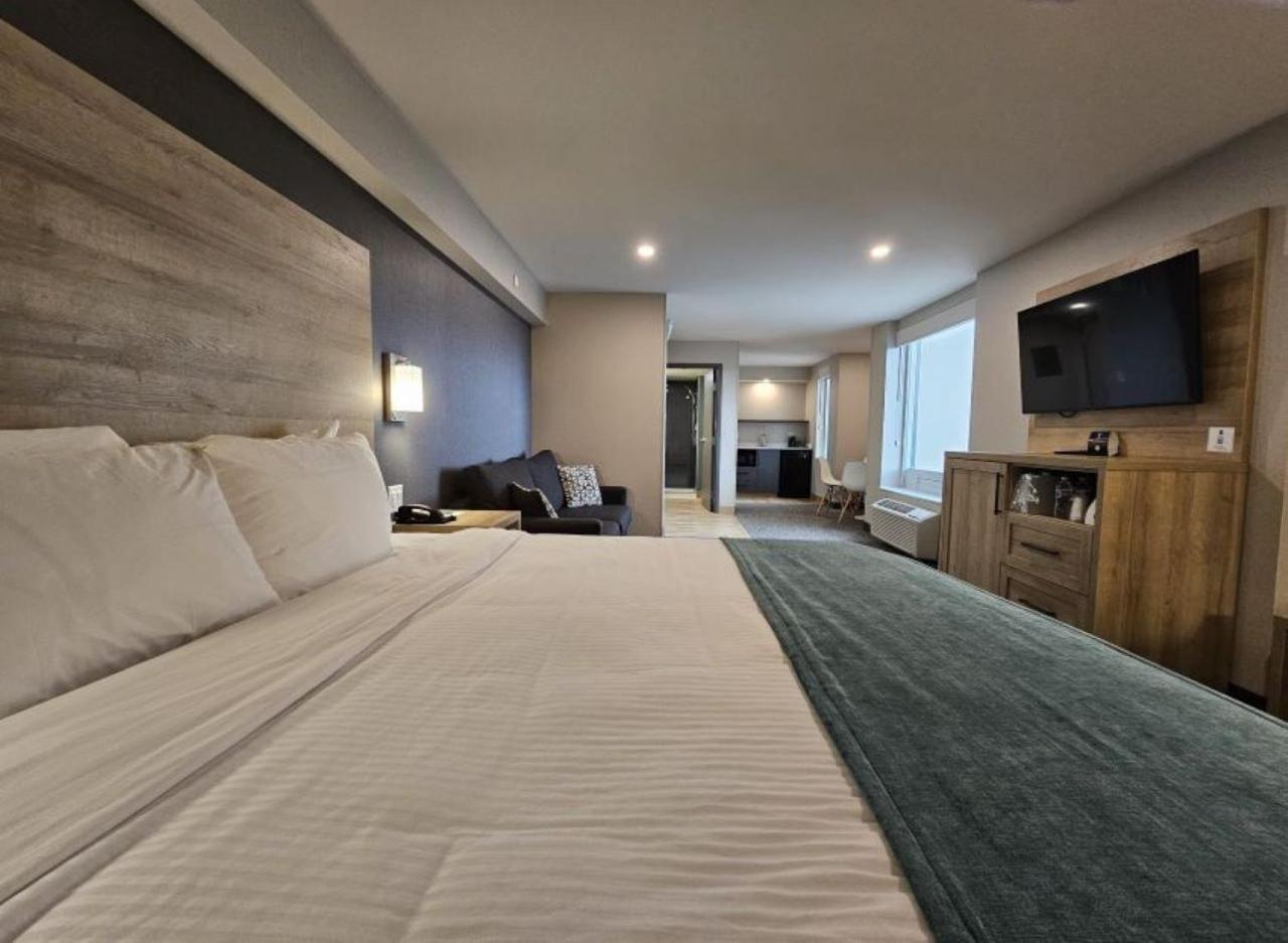 Vittoria Hotel & Suites Niagara Falls Exterior photo