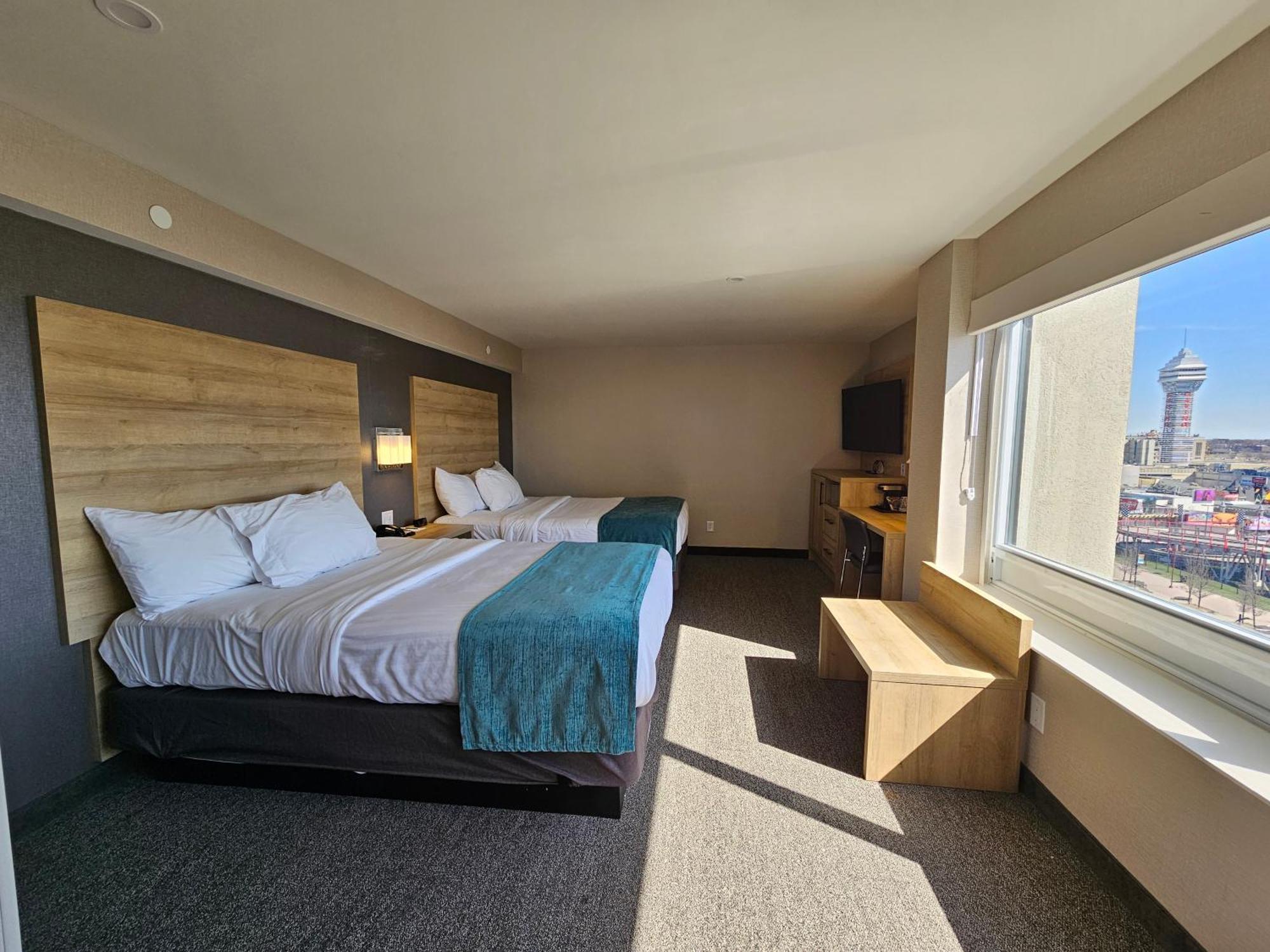 Vittoria Hotel & Suites Niagara Falls Exterior photo