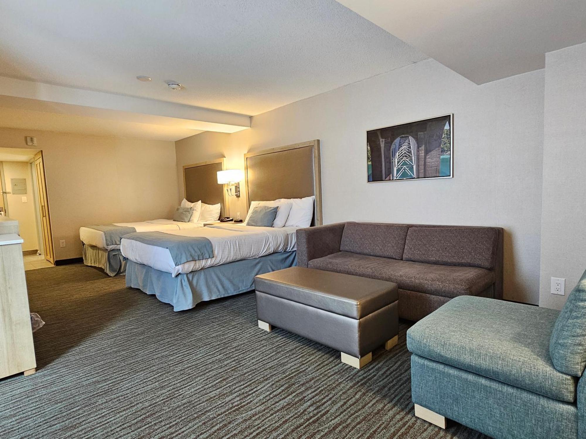 Vittoria Hotel & Suites Niagara Falls Exterior photo